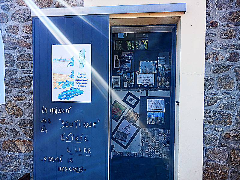 La Maison Boutique sur la digue des Bas-Sablons à Saint-Servan